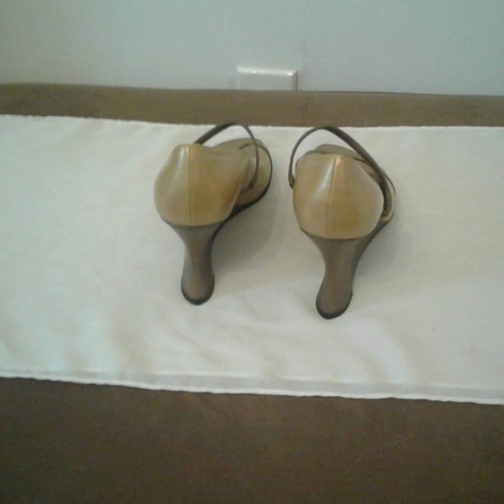 Shoes - Picture 3 of 3